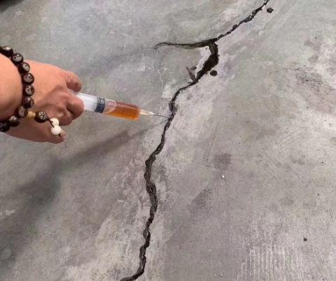良庆混凝土裂缝修补技术详解​